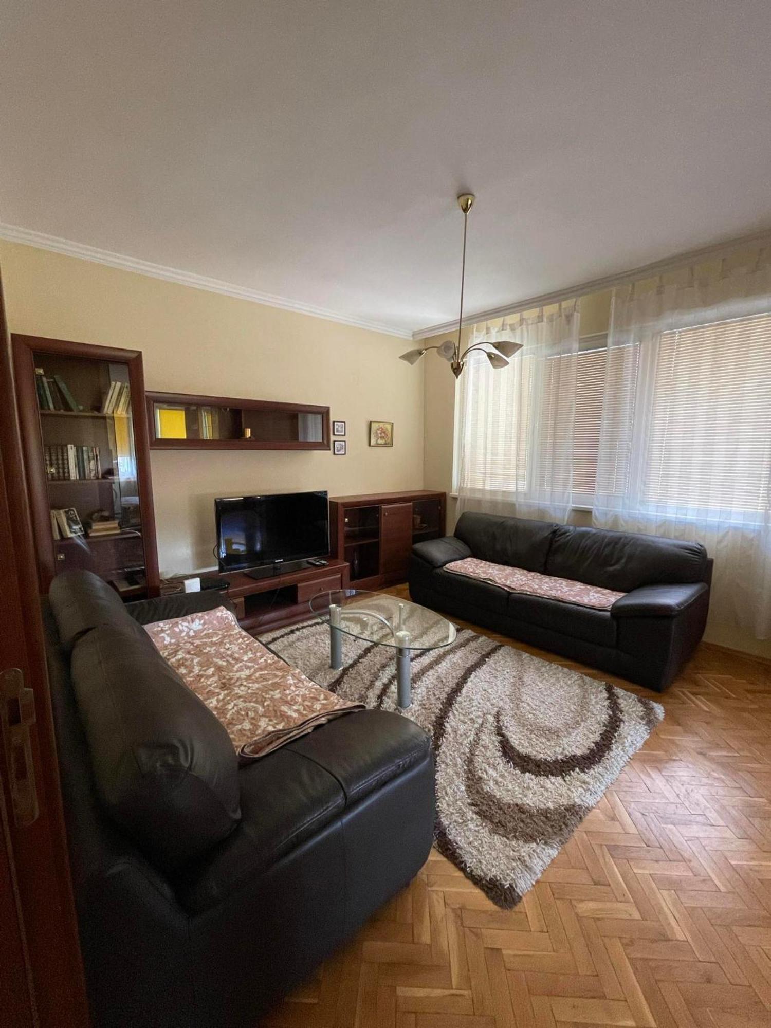 Sunny Cozy Flat In The Centre, Close To Beach, 4 Rooms, 105Sqm Várna Kültér fotó